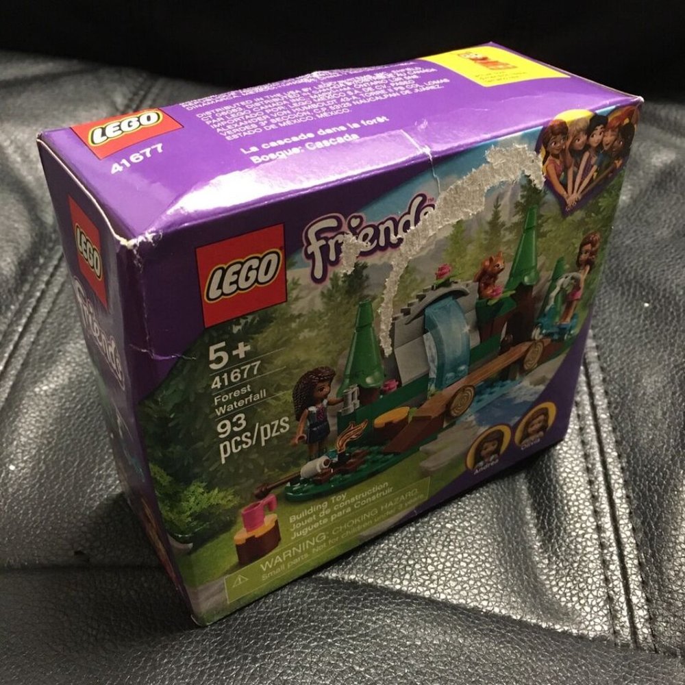 LEGO FRIENDS: Forest Waterfall (41677) - Picture 8 of 9
